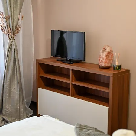 Warm Embrace Your Cozy Hideaway In * Κλουζ-Ναπόκα