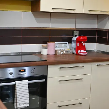 Daire Warm Embrace Your Cozy Hideaway In *