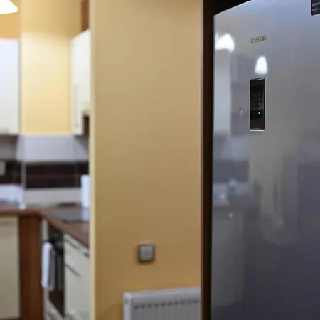 Warm Embrace Your Cozy Hideaway In Apartment Cluj-Napoca