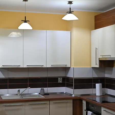 Daire Warm Embrace Your Cozy Hideaway In Kaloşvar