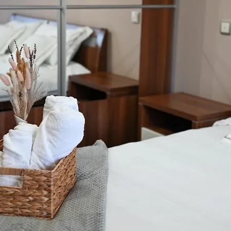 Warm Embrace Your Cozy Hideaway In * Kaloşvar