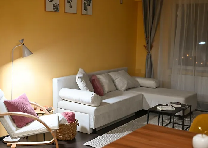 Warm Embrace Your Cozy Hideaway In Apartmán *
